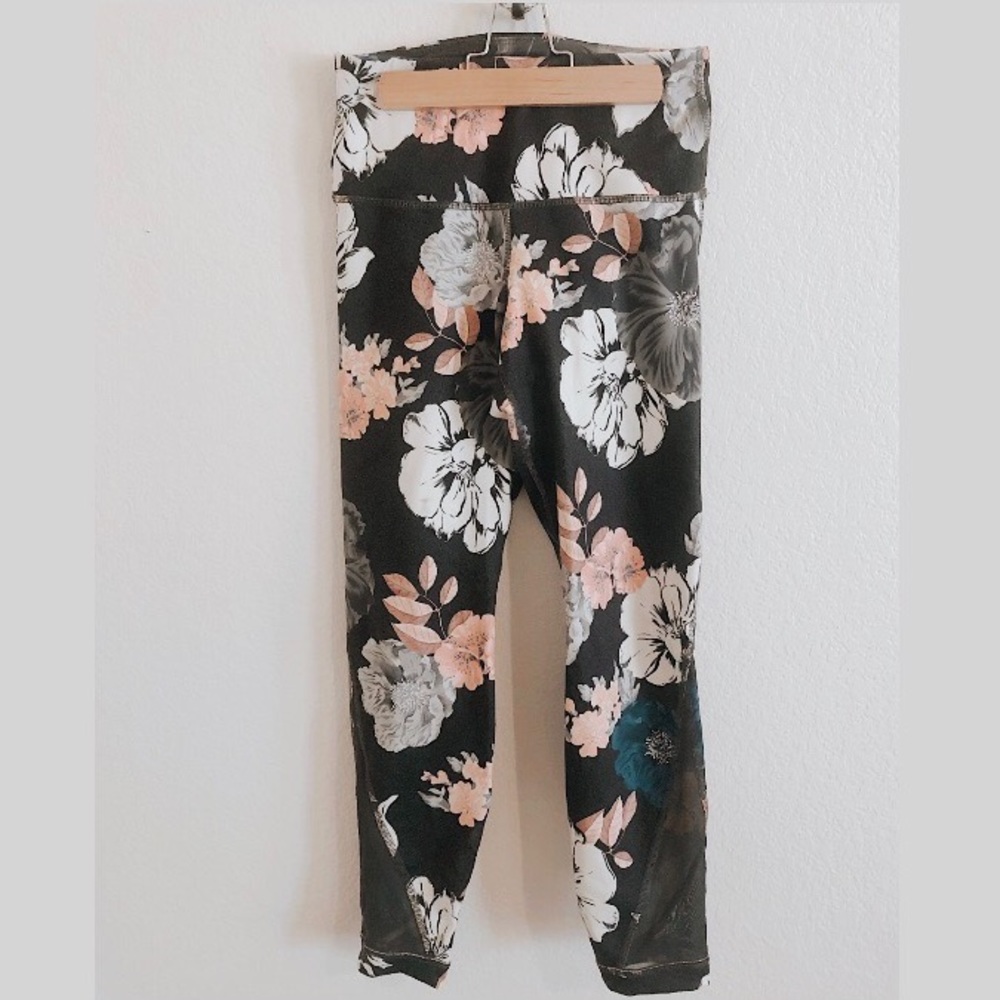 OLD NAVY LEGGINGS